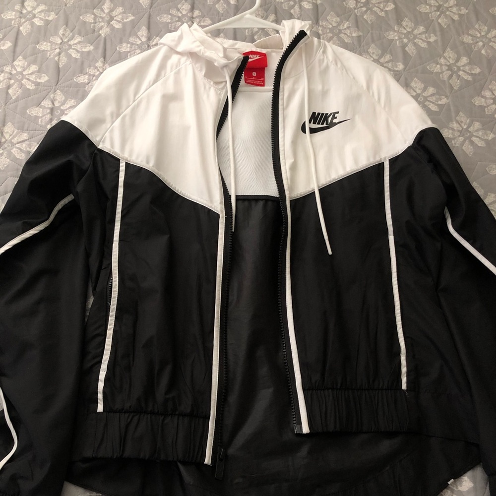 S Nike jacket